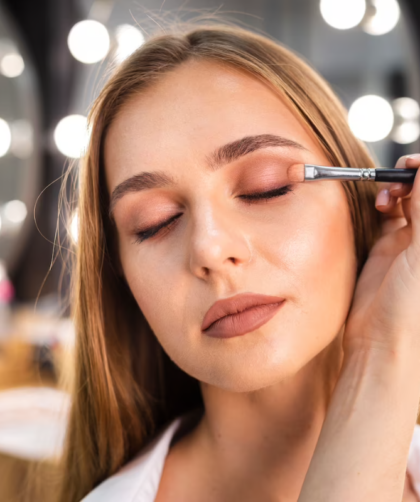 Como Fazer uma Maquiagem para Eventos Noturnos - Charme Exclusivo